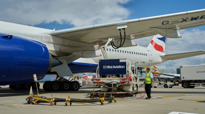 Aeroplane loading